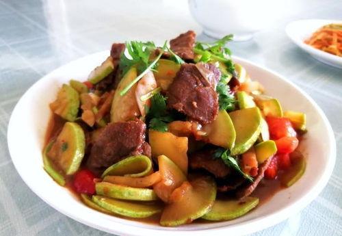 角瓜可以跟牛肉一起吃吗  第2张